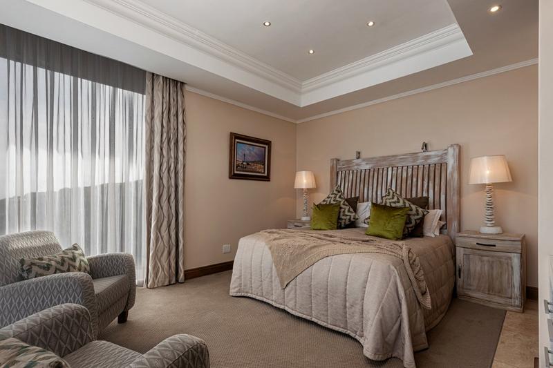 6 Bedroom Property for Sale in Pinnacle Point Golf Estate Western Cape